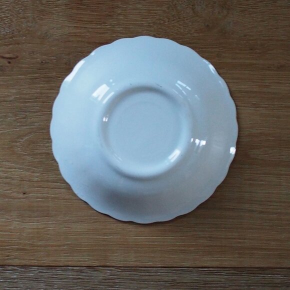 The Sebring Pottery Co. | Vintage China Bouquet Fruit Bowl - Picture 2 of 2